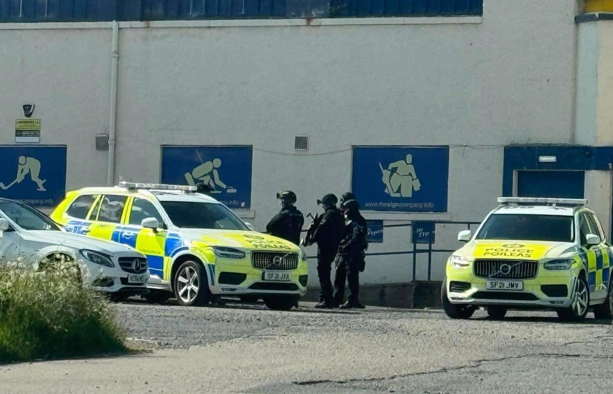 Teenage boy charged following reports of 'youth in possession of firearm' in Kirkcaldy, Fife