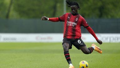 Rangers announce signing of AC Milan defender Clinton Nsiala Makengo