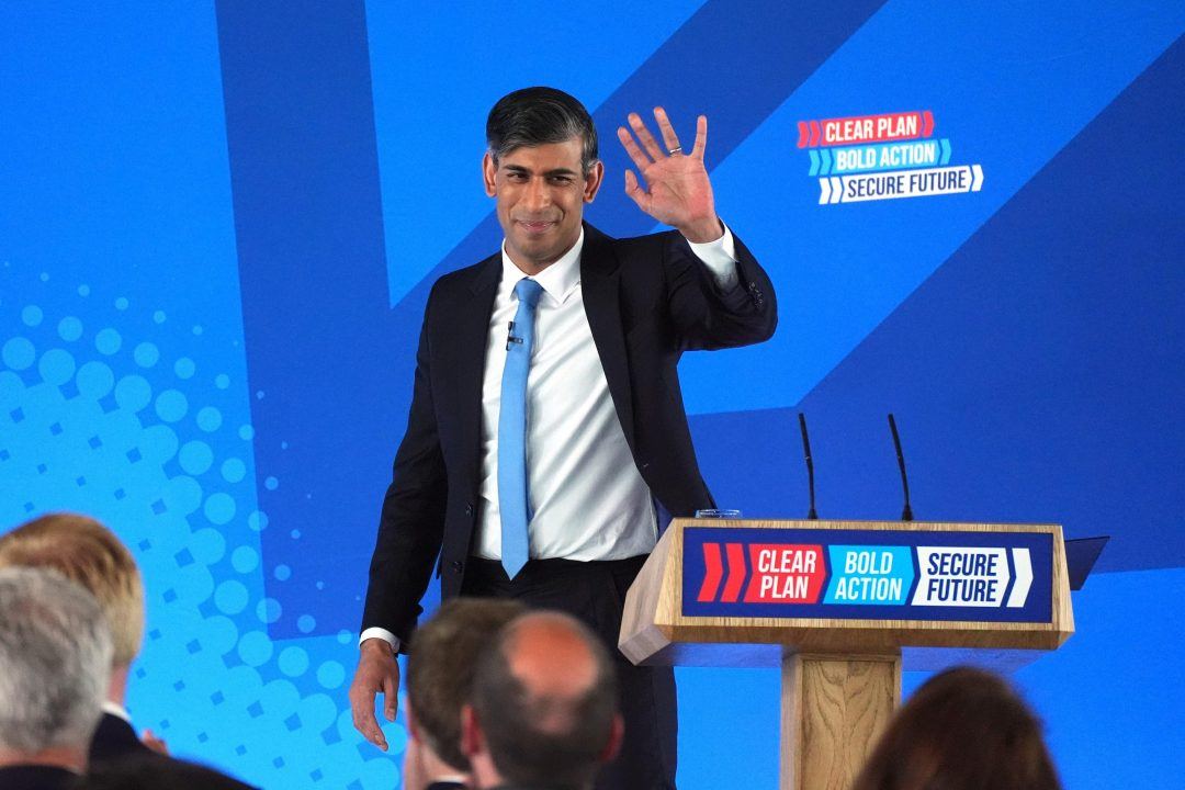 Rishi Sunak vows to slash immigration and taxes as he battles to keep place in No 10