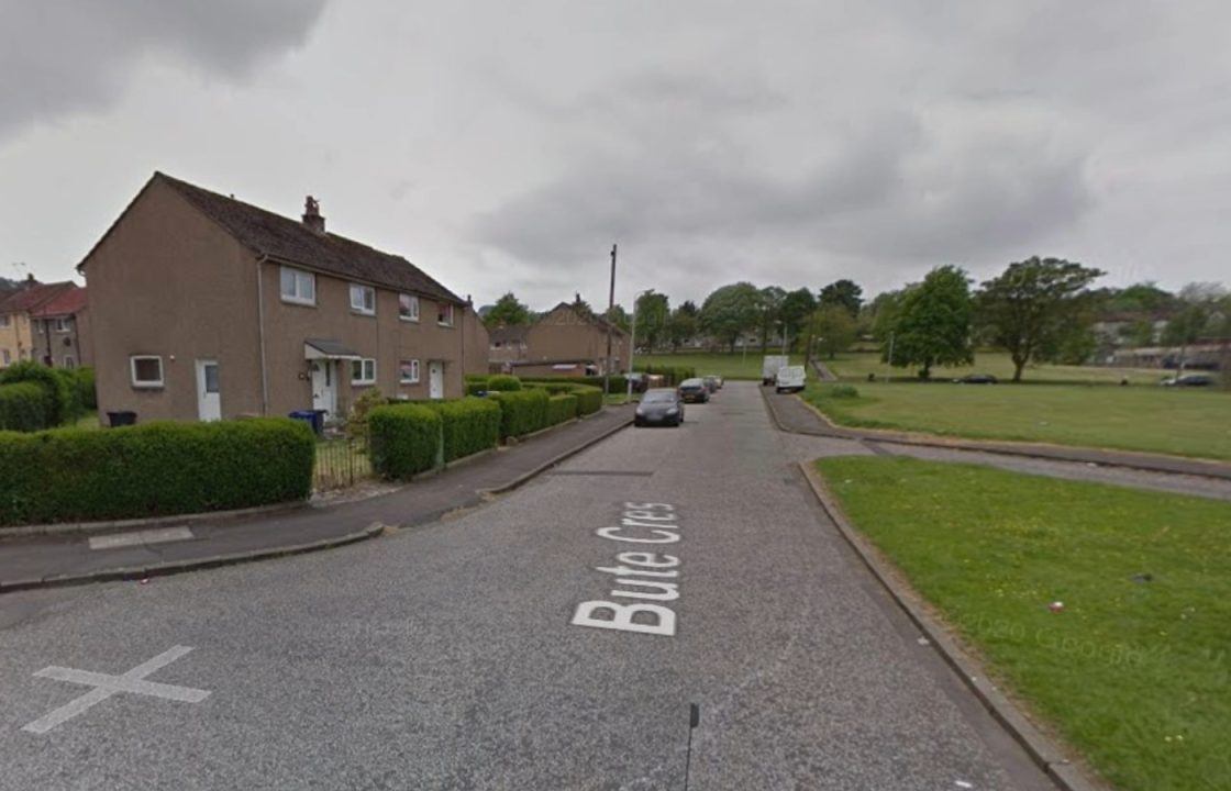 Car and bin ‘deliberately’ set on fire in early hours in residential area in Paisley