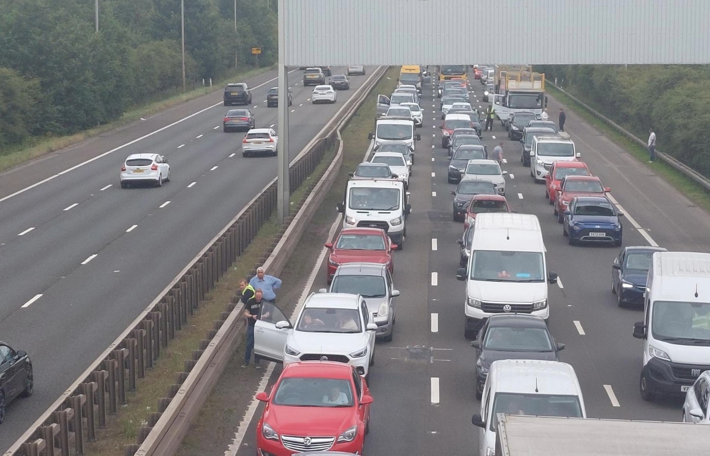 The M8 is closed at junction 27.