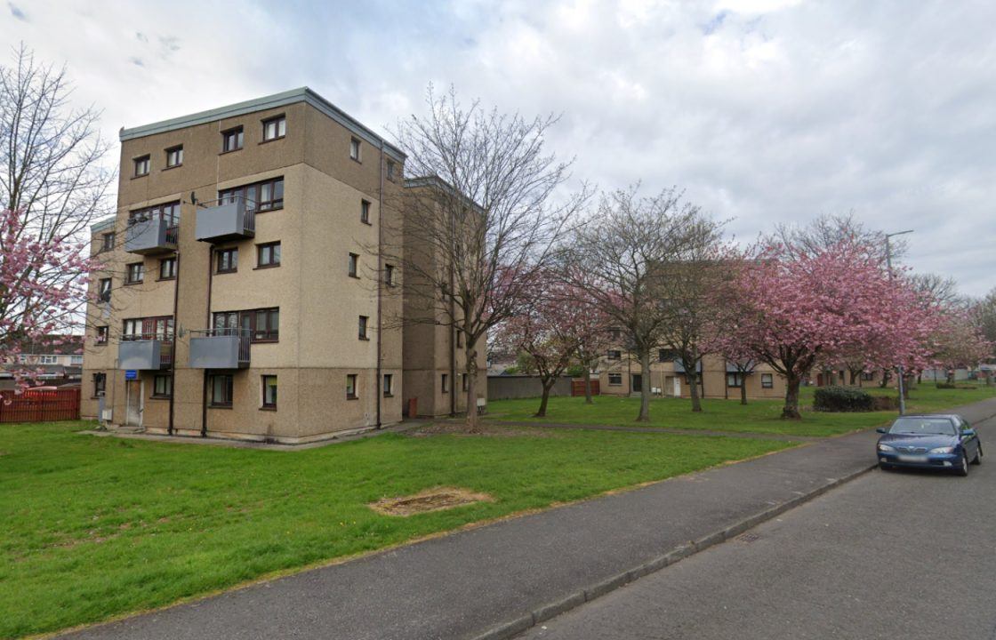 Attempted murder probe launched after man found ‘seriously injured’ in Grangemouth close