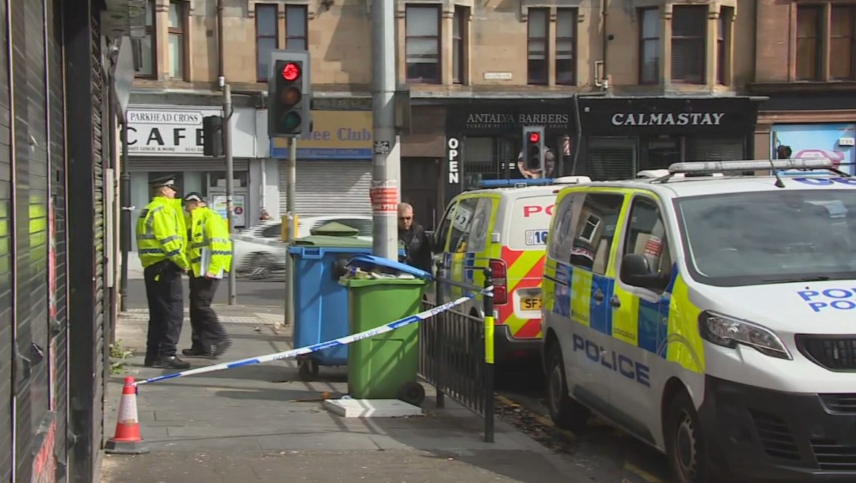 Teenager and man appear in court charged with assault and robbery on Springfield Road, Glasgow