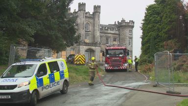 Derelict Airth Castle Hotel in Falkirk ‘deliberately’ set ablaze after firefighters battle fire through the night