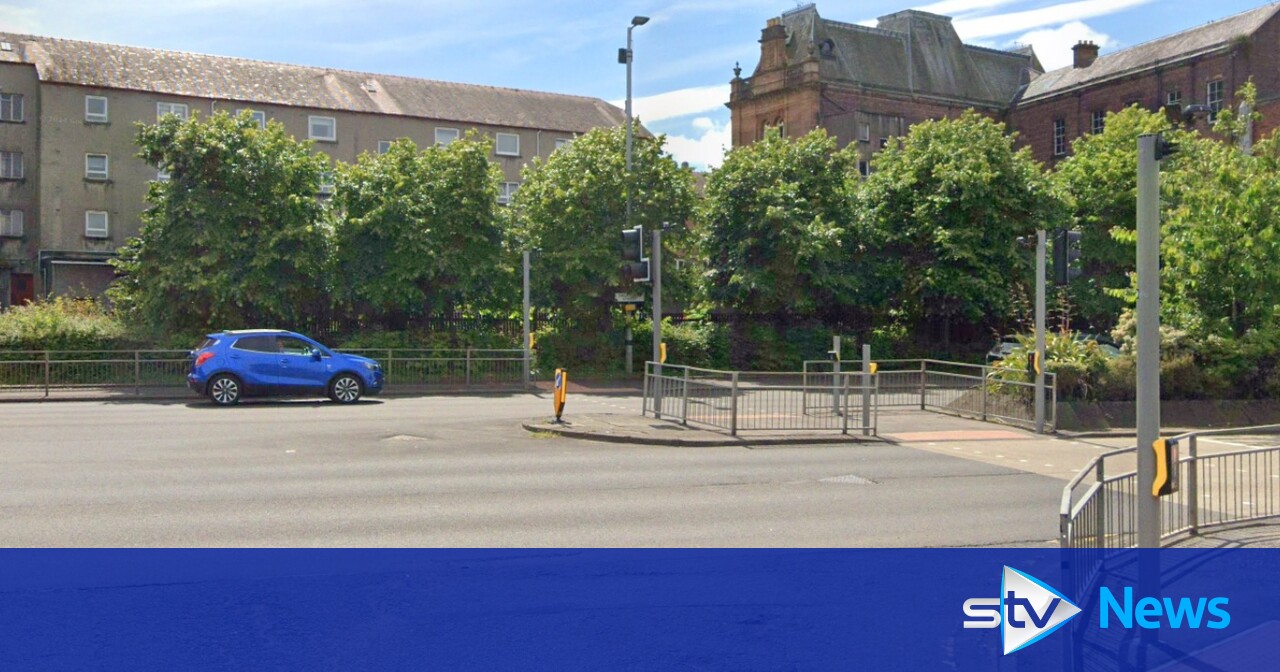 Schoolgirl in hospital after being hit by car during rush hour in ...