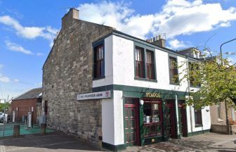 Musselburgh pub owner’s bid for solar panels to be rejected over roofing concerns