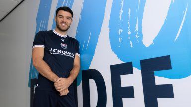 Dundee sign free agent Scott Fraser on season-long contract