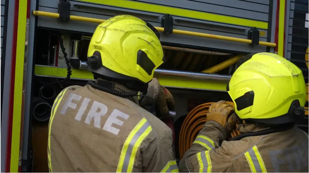 Firefighters tackle early morning house blaze in St Andrews