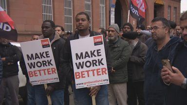 Uber drivers protest in Glasgow against ‘plunging pay’ amid rising costs