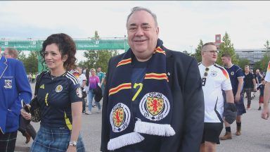 Minute’s applause held at Scotland game in memory of Alex Salmond