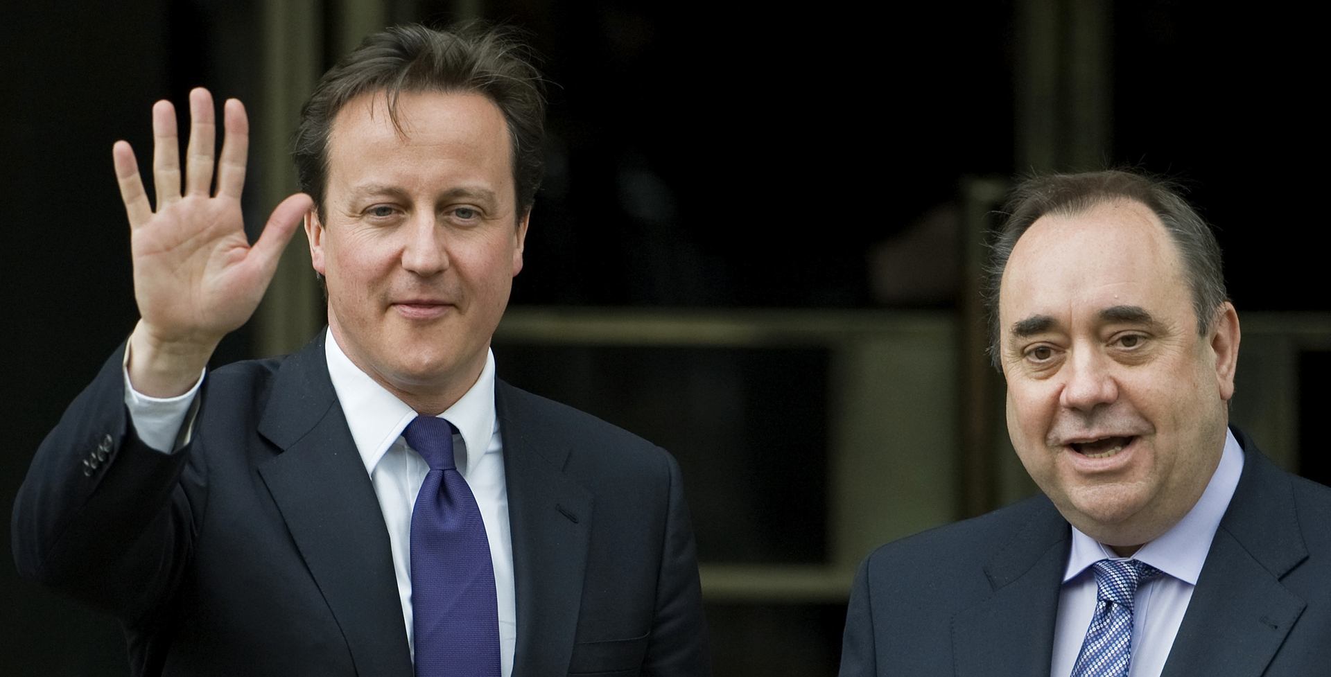 Alex Salmond greets David Cameron, on the steps of St Andrews House, in Edinburgh, Scotland on May 14, 2010