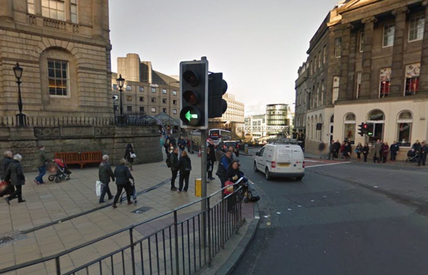 Group attacks and robs man and woman at Edinburgh crossing in ...