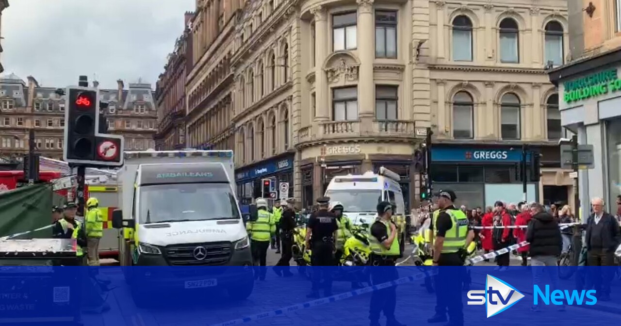 Taxi driver and three pedestrians in hospital after Union Street crash ...