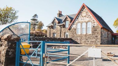 Primary school with 11 pupils receives positive inspection report