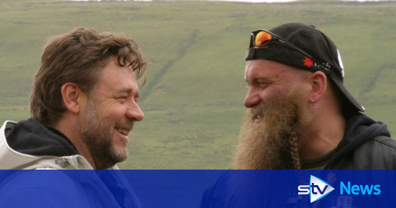 Gladiator star Russell Crowe donates £5,000 to save Scottish friend’s leg