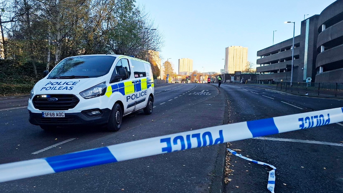 Glasgow Caledonian University and Buchanan Bus Station closed as bomb squad called to suspicious item.