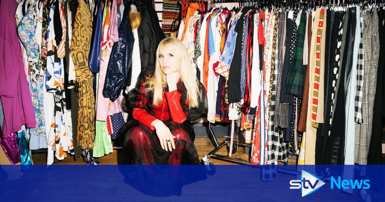 Paloma Faith sells her clothes to raise money for Gaza-Lebanon Oxfam appeal