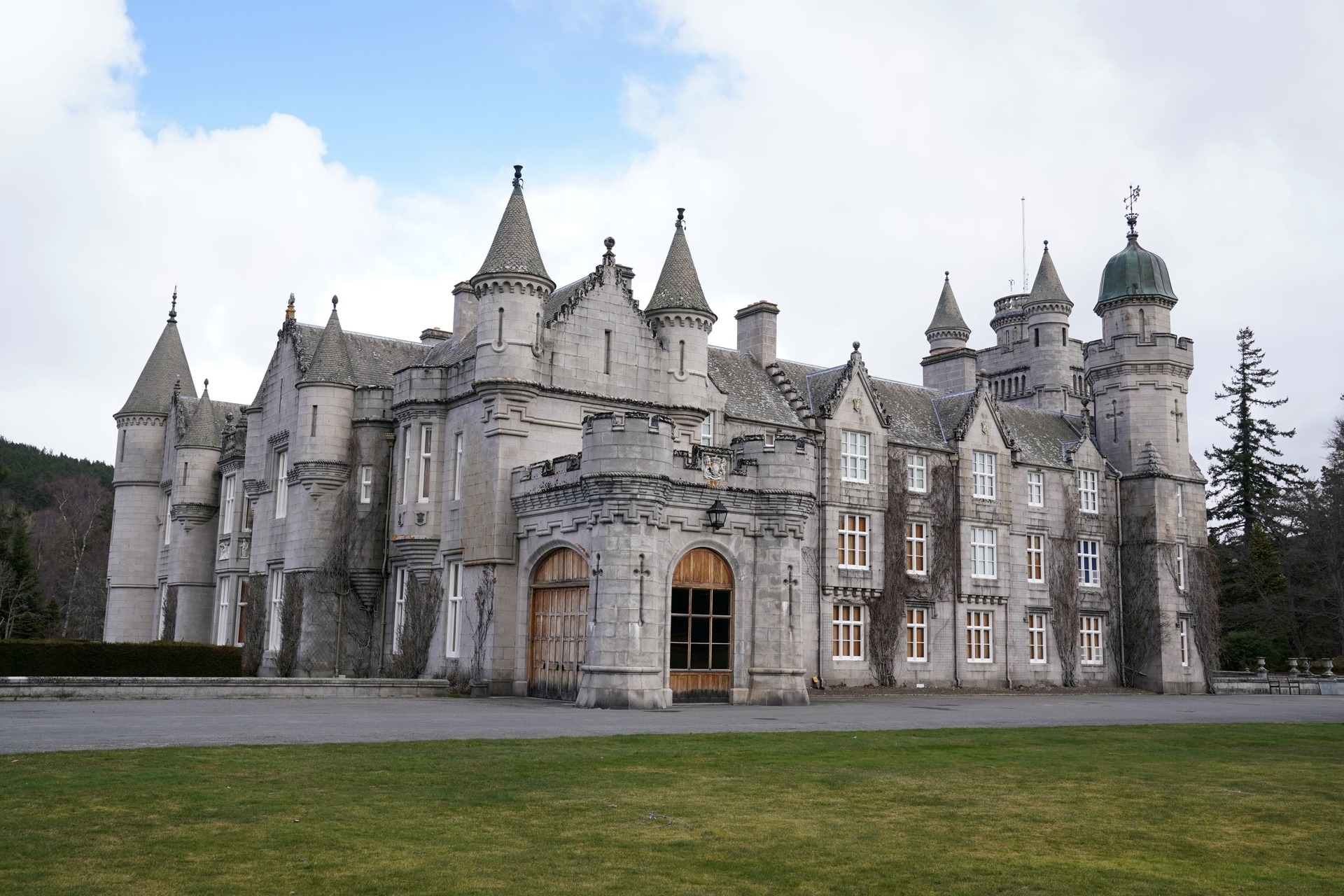 The tartan will be used on furnishings and on staff uniforms at Balmoral