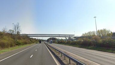 M8 reopened after overturned lorry removed from carriageway