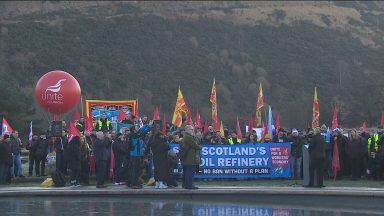 Grangemouth workers protest outside Holyrood over closure plans