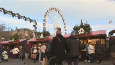 Almost 500,000 visit Edinburgh Christmas market in first two weeks