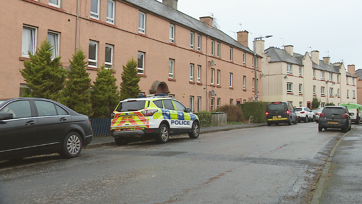 Boy, 16, chased and stabbed by gang in Edinburgh street