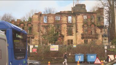 Campaigners call for inquiry into demolition of listed building