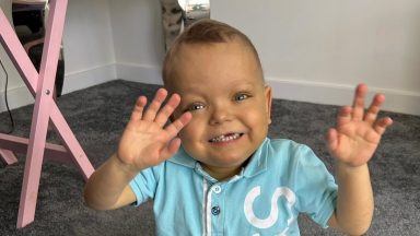 Toddler who died waiting for organ transplant ‘always remembered as happy wee boy’