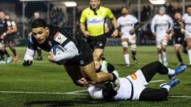 Glasgow book Champions Cup progression with five-try win against Racing 92