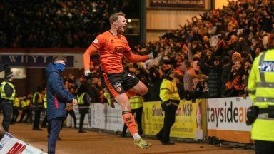 Kevin Holt finds redemption as Dundee United nick late win at city rivals