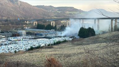 M90 closed in both directions due to Perth recycling centre fire