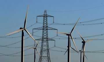 Scottish Power given £600m to build offshore cables carrying wind power from Scotland to England