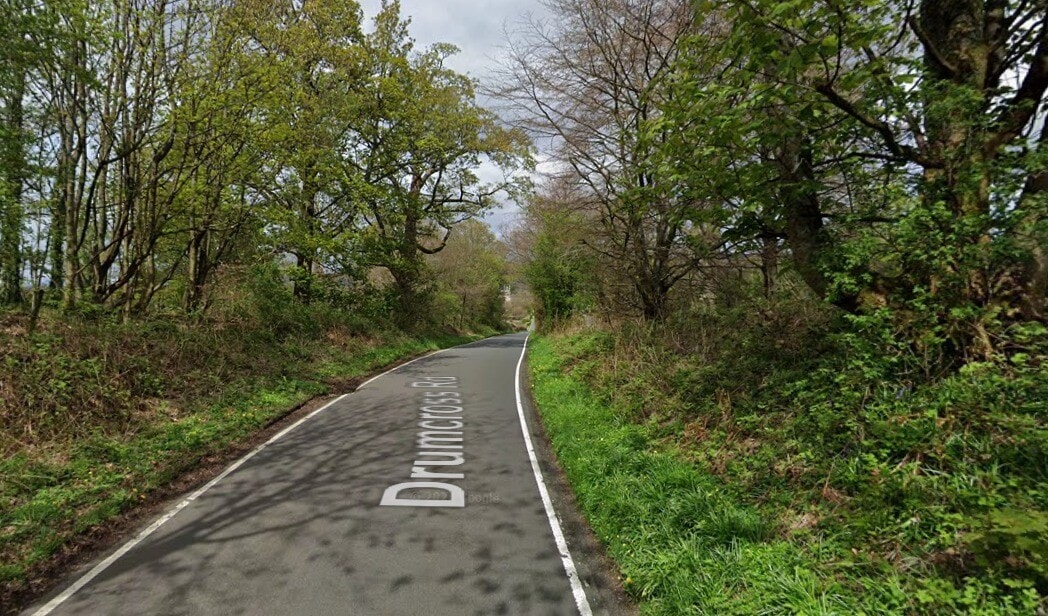 Concerns over ‘dangerous’ Bishopton road as calls made for pedestrian path