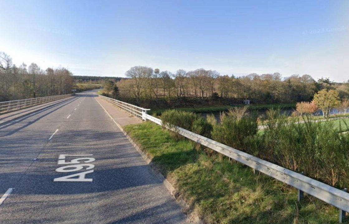 A957 closed in both directions after a two-car crash in Aberdeenshire