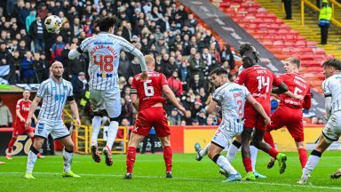 Aberdeen put aside poor league form to reach Scottish Cup quarter-finals