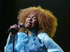 Killing Me Softly With His Song singer Roberta Flack dies aged 88