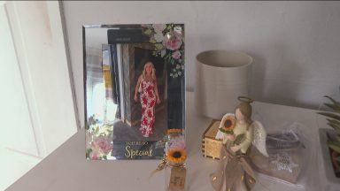 Mum campaigning for bowel cancer screening change after daughter’s death