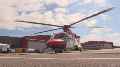 Offshore helicopter support team completes one thousand missions