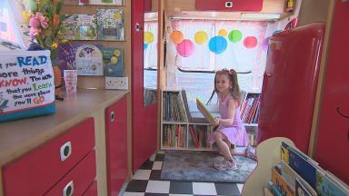 Five-year-old Dundee girl opens community library after local branch relocates