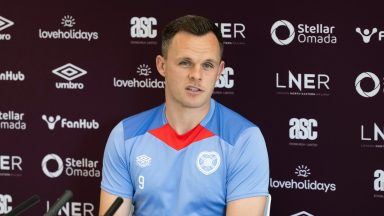 Lawrence Shankland says Hearts can relieve pressure by beating Ross County