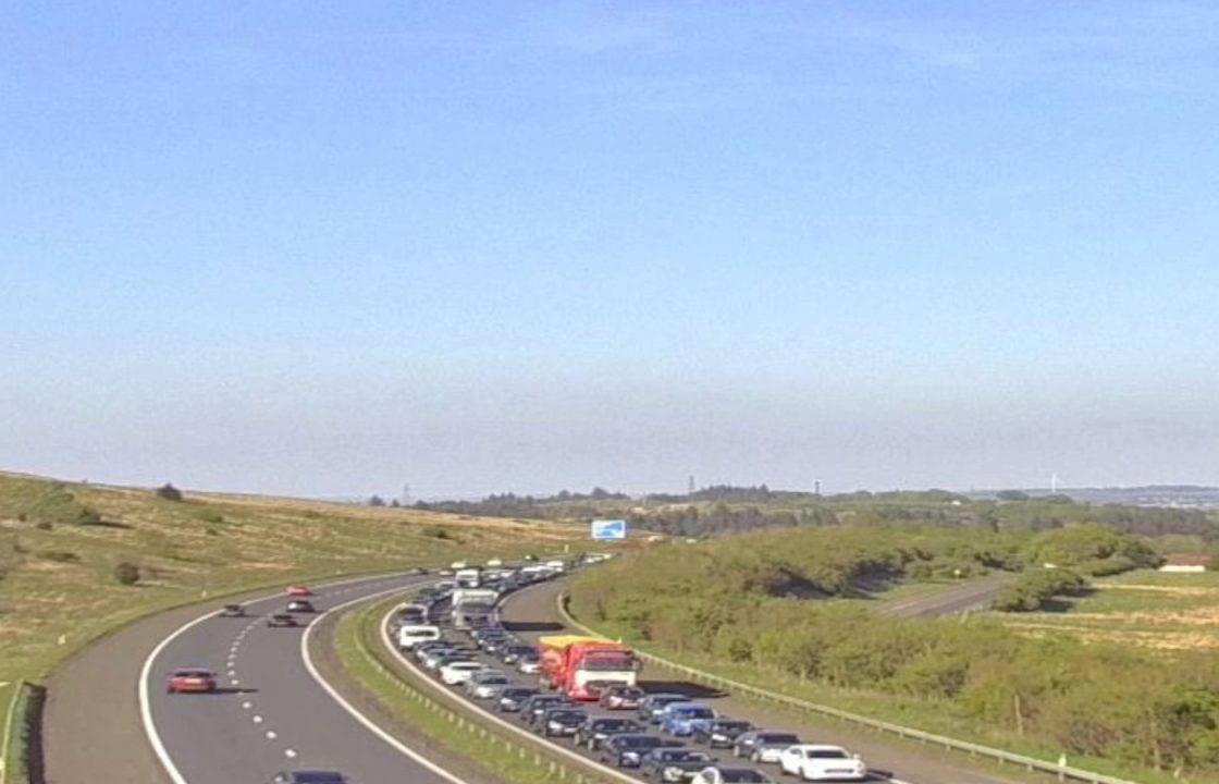 Drivers warned of hour long delays after crash on M77