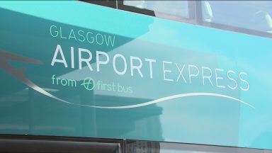 Holidaymakers getting round airport drop-off charges