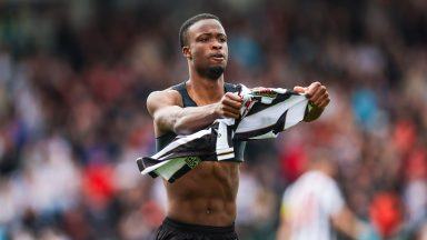 St Mirren secure signing of attacker Roland Idowu on permanent basis