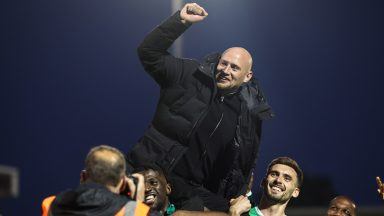 David Gray thanks Hibernian board for showing faith in him after securing third