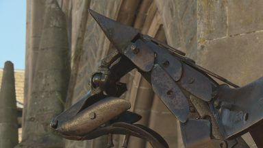 Robert the Bruce’s criminal great-grandson remembered in new steel statue