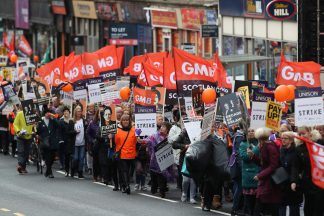 Clyde Tunnel ‘could close’ as workers vote to strike for better pay