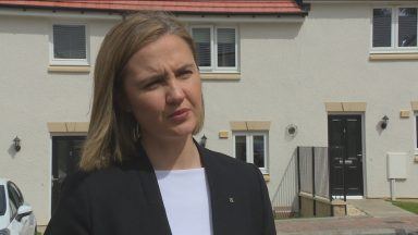 Housing minister unable to say how many waiting for social homes