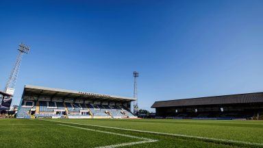 Paul Digby moves to Dundee from Cambridge on two-year deal