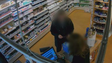 Stores provided with radios as part of shoplifting crackdown