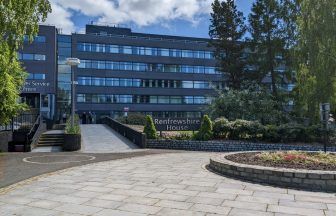 Renfrewshire Council to consider using AI to cut costs and improve service after pilot success